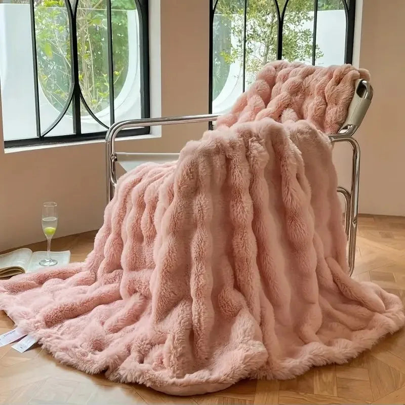 Luxurious Double-Sided Faux Fur Plush Throw Blanket for Bed and Couch